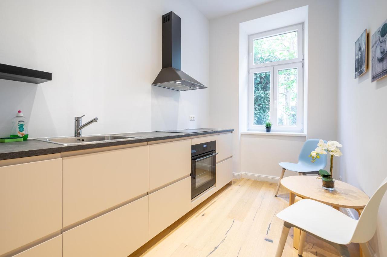 Cottageviertel - Stilvolles Apartment In Parknahe Wiedeń Zewnętrze zdjęcie